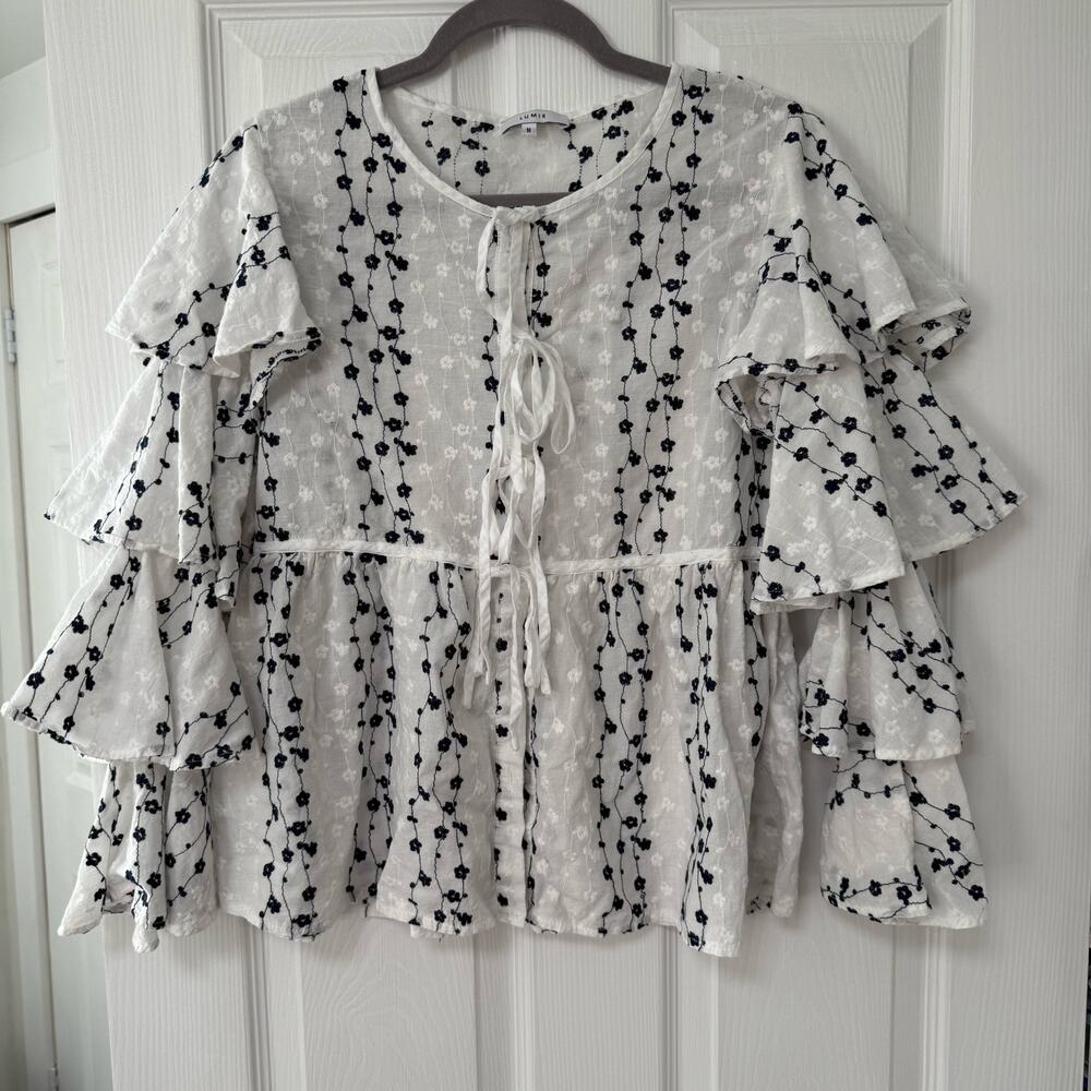 Lumie Women's 100%Cotton Embroidered Tiered Sleeve Top Size Medium